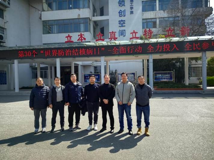 977fb1445c89e640539f35ec06470be